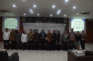 Read more about the article Prodi HI Bersama AIHII Epistemic Community Gelar Seminar Jilid 2